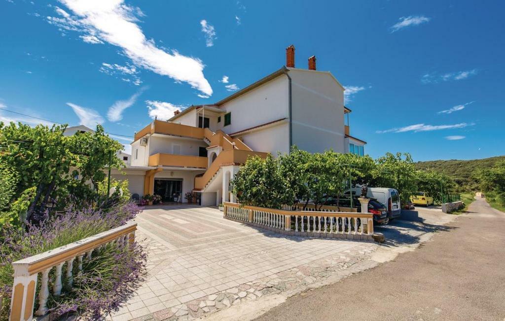 Ferienwohnung Hause Lupic Rab Town Exterior foto
