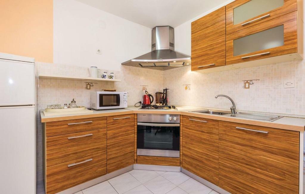 Ferienwohnung Hause Lupic Rab Town Exterior foto